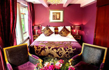 Ambassade Hotel