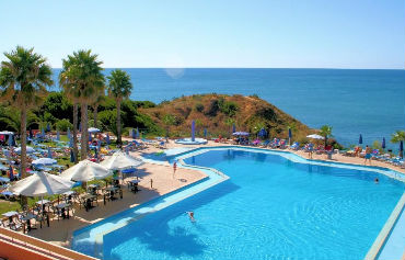 Auramar Beach Resort