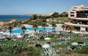 Auramar Beach Resort