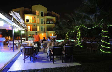 Club Dena Apartments