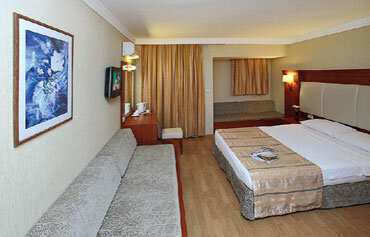 Julian Club Hotel