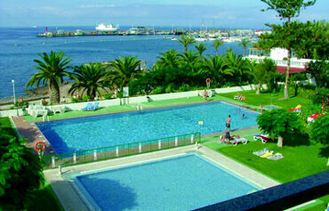 Comodoro Apartments