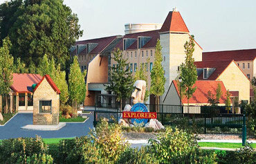 Explorers Hotel