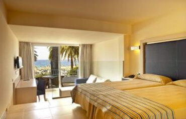 Flamboyan Caribe Hotel