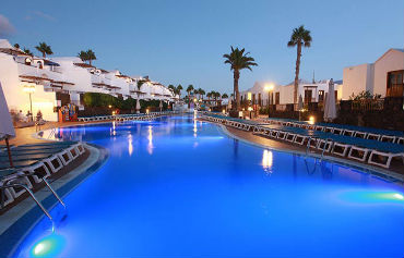 Flamingo Beach Resort