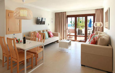 Flamingo Beach Resort