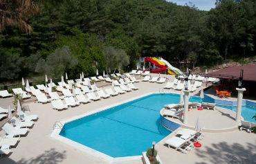Hotel Pine Valley