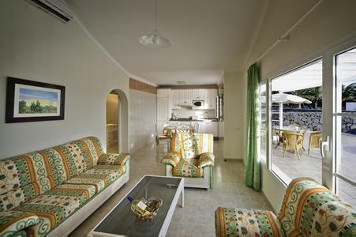 Hyde Park Lane Apartments