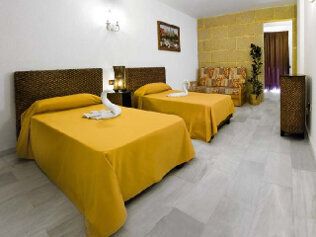 Las Piramides Resort