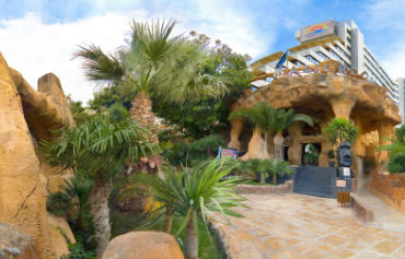 Magic Aqua Rock Gardens Hotel