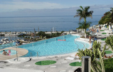 Marina Bayview Apartments