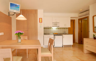 Mariner Club Apartments