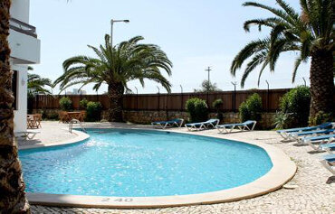 Mirachro III Apartments