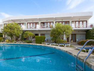 Montelin Apartments