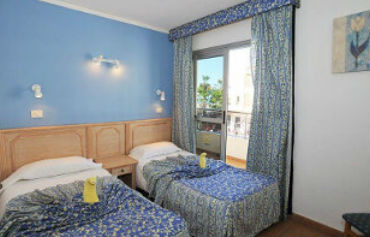 Oro Blanco Apartments