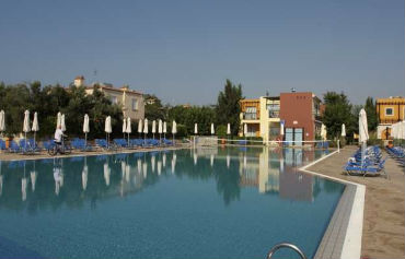 Panas Holiday Village