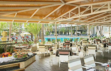 Protur Palmeras Playa Aparthotel