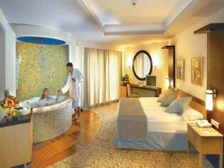 Royal Wings Hotel