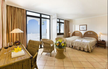 Seaside Sandy Beach Hotel