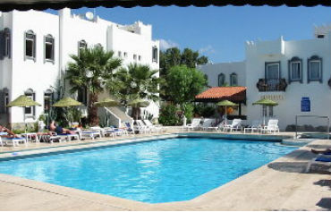 Siesta Beach Apartments & Studios