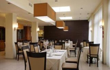 Smart Holiday Hotel