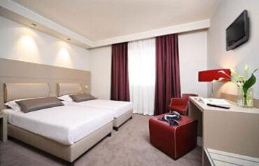 Smart Holiday Hotel