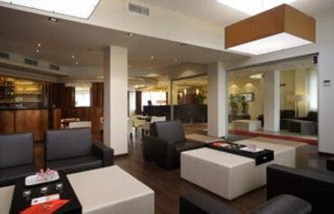 Smart Holiday Hotel