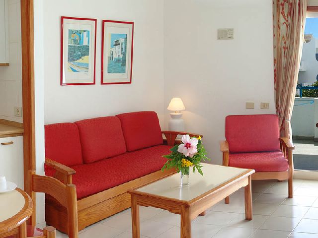 Smartline Ficus Apartments